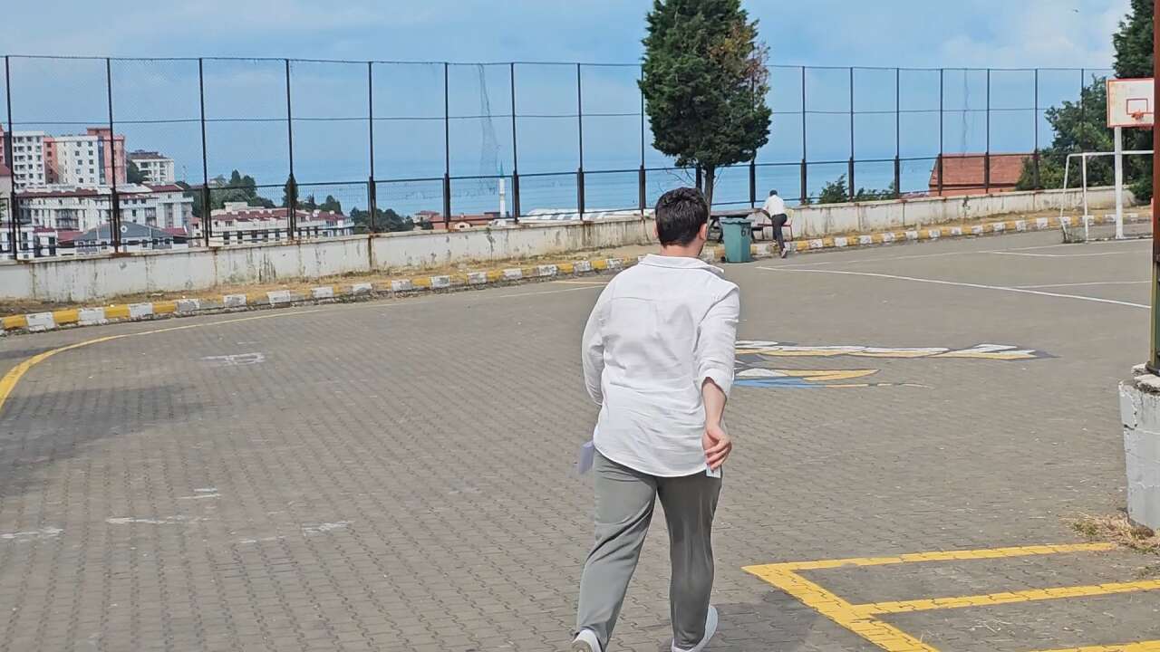 Kardeşinin kimliğiyle LGS’ye geldi! Amcası 4 dakika kala yetiştirdi 7